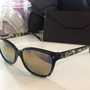100% Authentic Gucci sunglasses